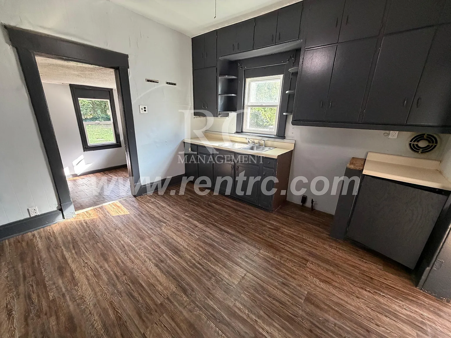 2 bed, 1000 sqft, $750 — Photo 3