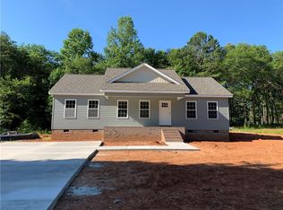 755 Shady Grove Rd, Pickens, SC 29671
