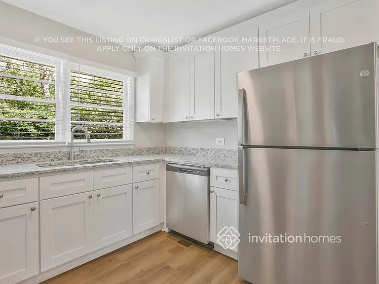 4108 Campbell St NE — Photo 7