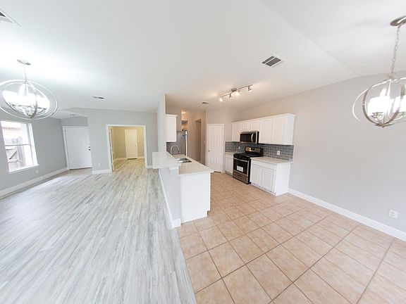 5th image of 3444 Flowstone Ln