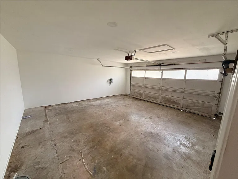 3227 Glade Springs Dr — Photo 18