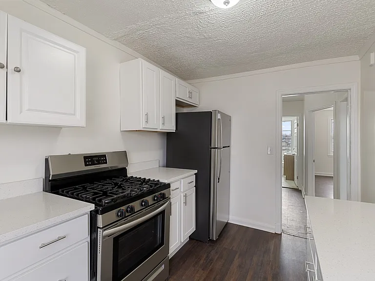 3902 Erdman Ave #2 — Photo 3