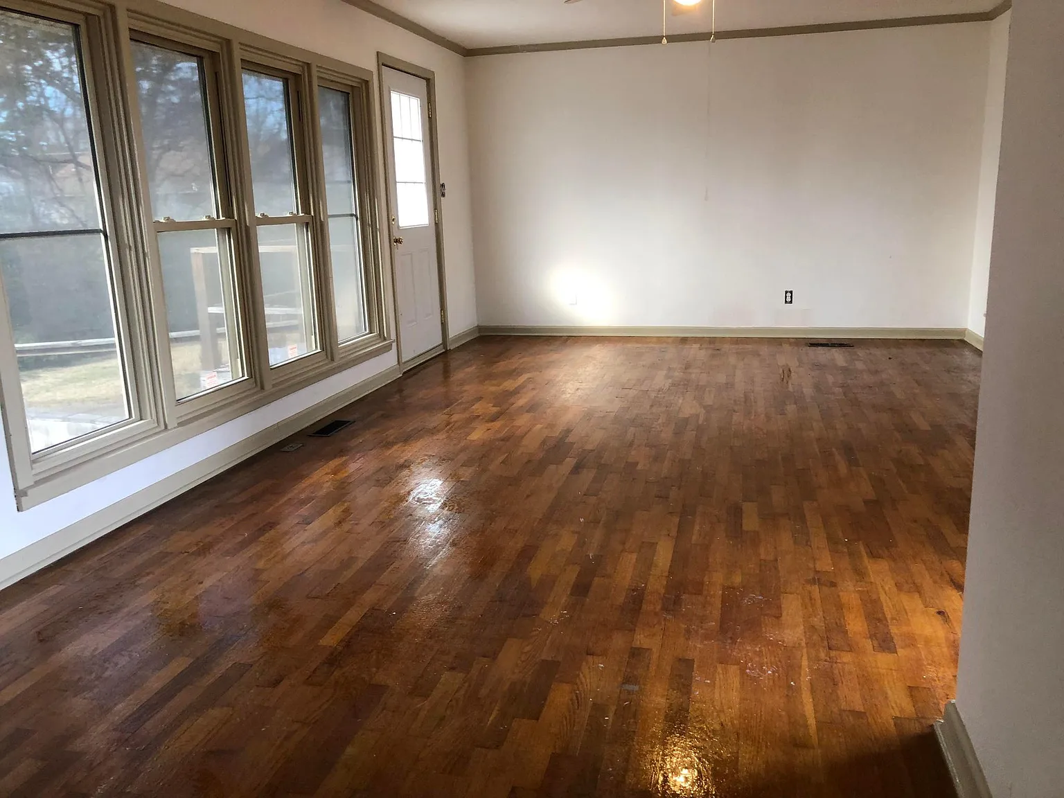 2 bed, 1092 sqft, $1,750 — Photo 1