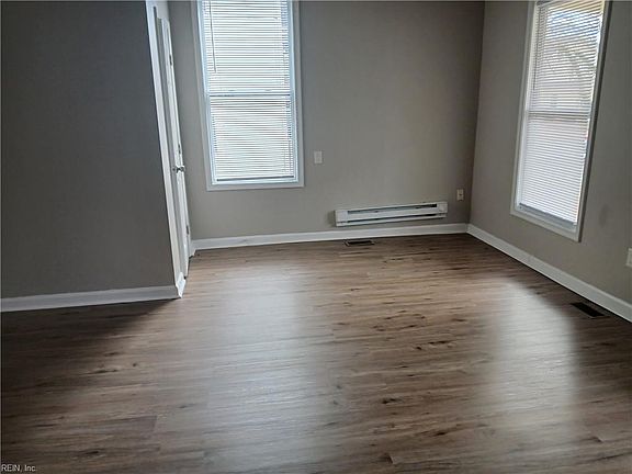 4th image of 204 Central Ave