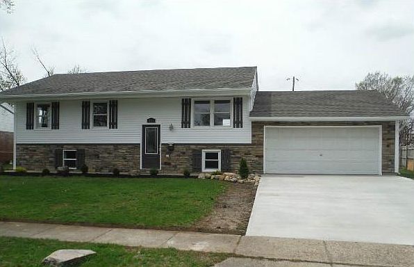 1st image of 225 Slayton St