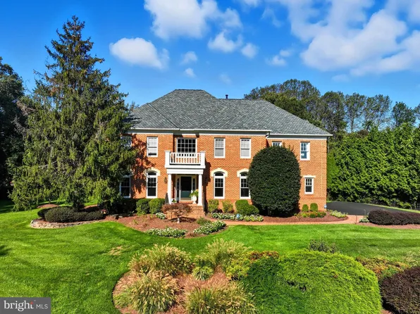 3014 Apple Brook Ln, Oakton, VA 22124