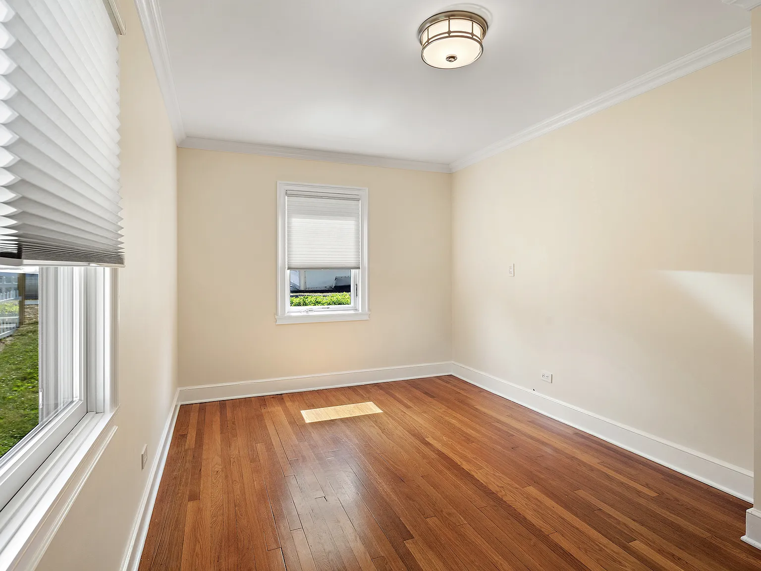 2 bed, 1613 sqft, $4,200 — Photo 4