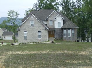 28 Chickadee Ln, Ringgold, GA 30736