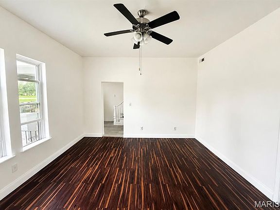 3rd image of 501 S Washington St
