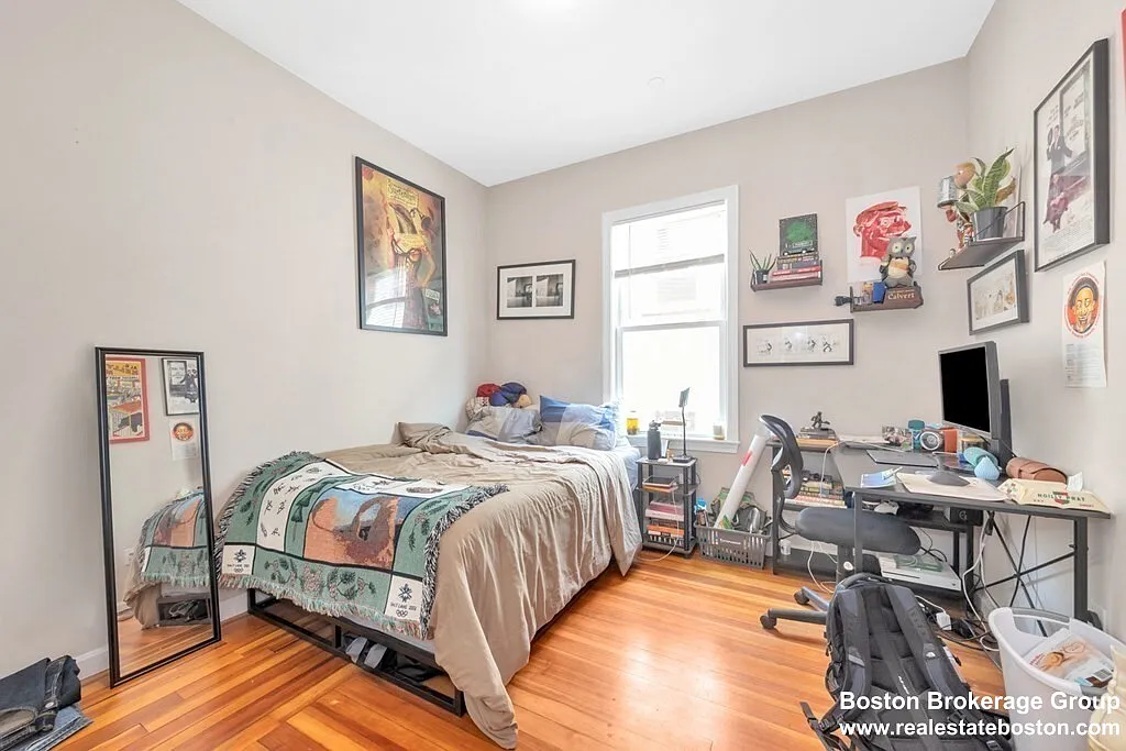 Building Photo - 228 Calumet St #2