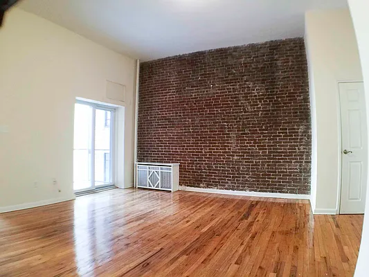 Rented by Francine Realty | media 14