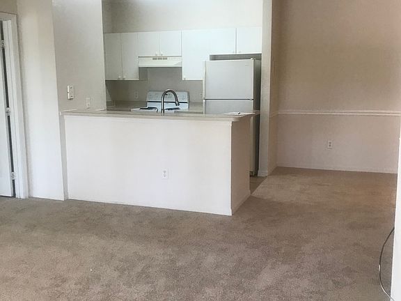 2nd image of 3757 Conroy Rd APT 2532