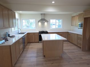 676 Randy Dr, Thousand Oaks, CA 91320