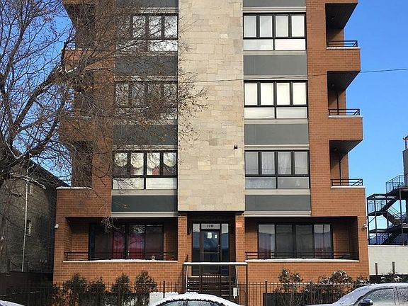 2nd image of 2310 W Jackson Blvd APT 1B