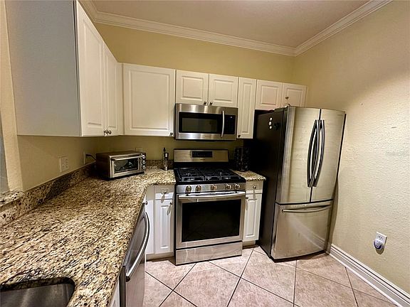 3rd image of 2713 Via Murano Unit 235