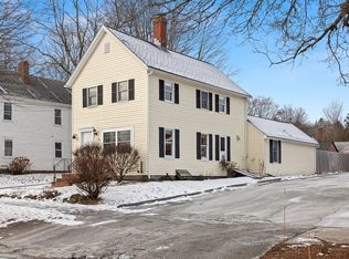 11 Central St, Georgetown, MA 01833