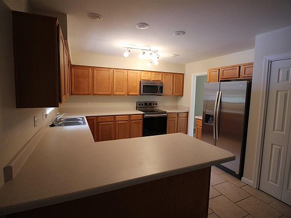 5th image of 2360 Gertrude Cir