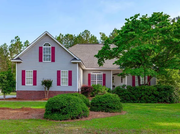 38 Willbrook Dr, Lugoff, SC 29078