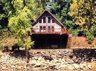 1083 River Rd, Marietta, OH 45750