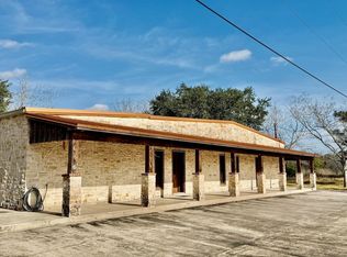 851 County Road 149, Alvin, TX 77511