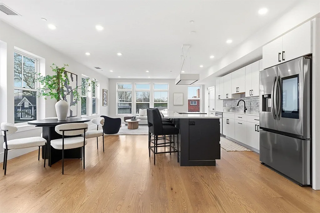 2 bed, 2.5 bath, 1787 sqft, $4,750 — Photo 1