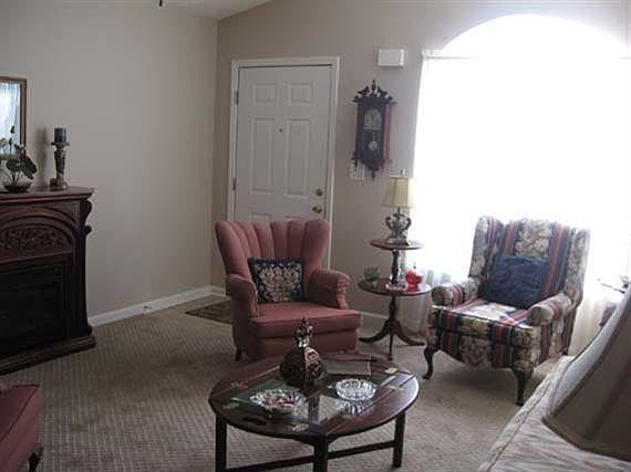 2nd image of 437 Greathouse Dr