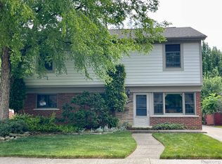 9251 Merrick St, Taylor, MI 48180