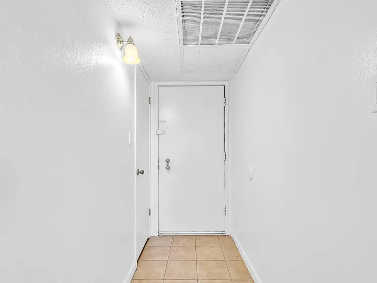 4332 Pacific Ave #25 — Photo 3