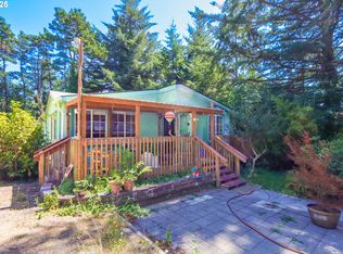 92692 Cascade Ln, Coos Bay, OR 97420