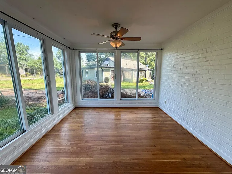 3194 Oakdale Rd — Photo 8