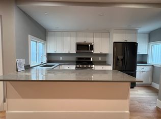 509 E 5th St #3R, Boston, MA 02127
