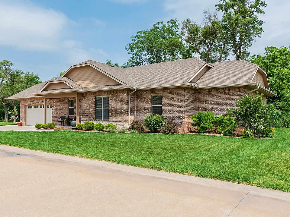 454 S 1st St APT 103, Colwich, KS 67030 Zillow