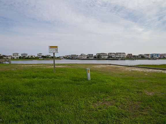 2nd image of 2018 W Sea Aire Canal SW