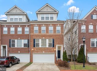 8072 Criaza Branch Ct, Vienna, VA 22182