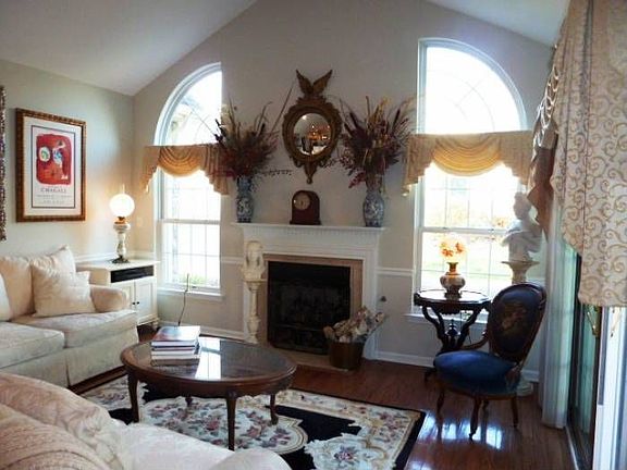 Living Room w/Hardwood