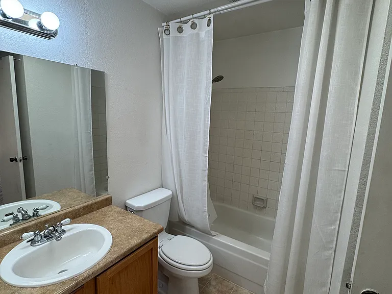 4252 W Pyracantha Dr — Photo 6