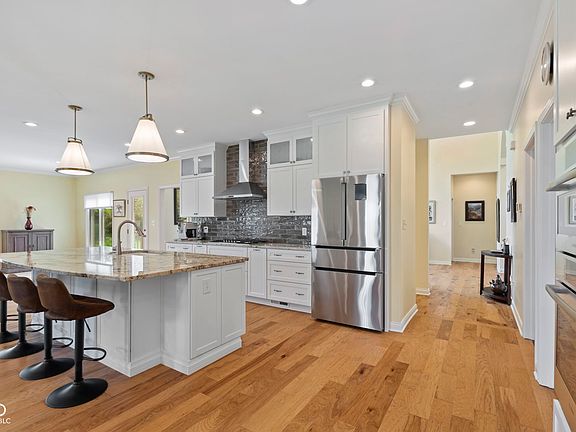 5th image of 12541 Pembrooke Cir