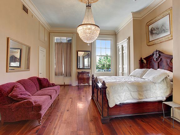 5th image of 1217 Royal St #2