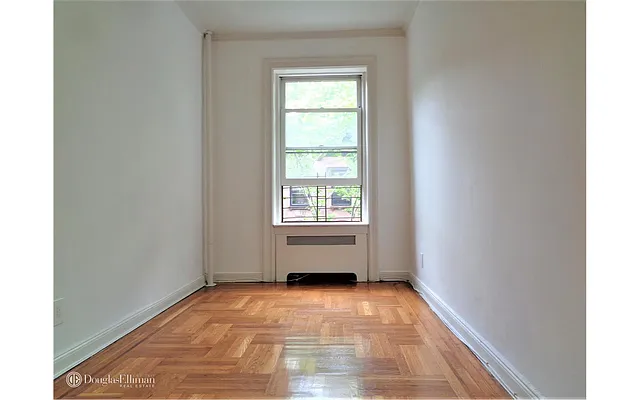 Rented by Douglas Elliman | media 14