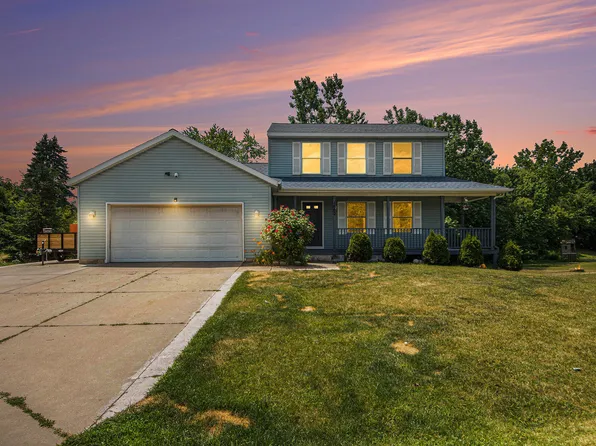 1882 Whistlestop Dr SE, Kentwood, MI 49508