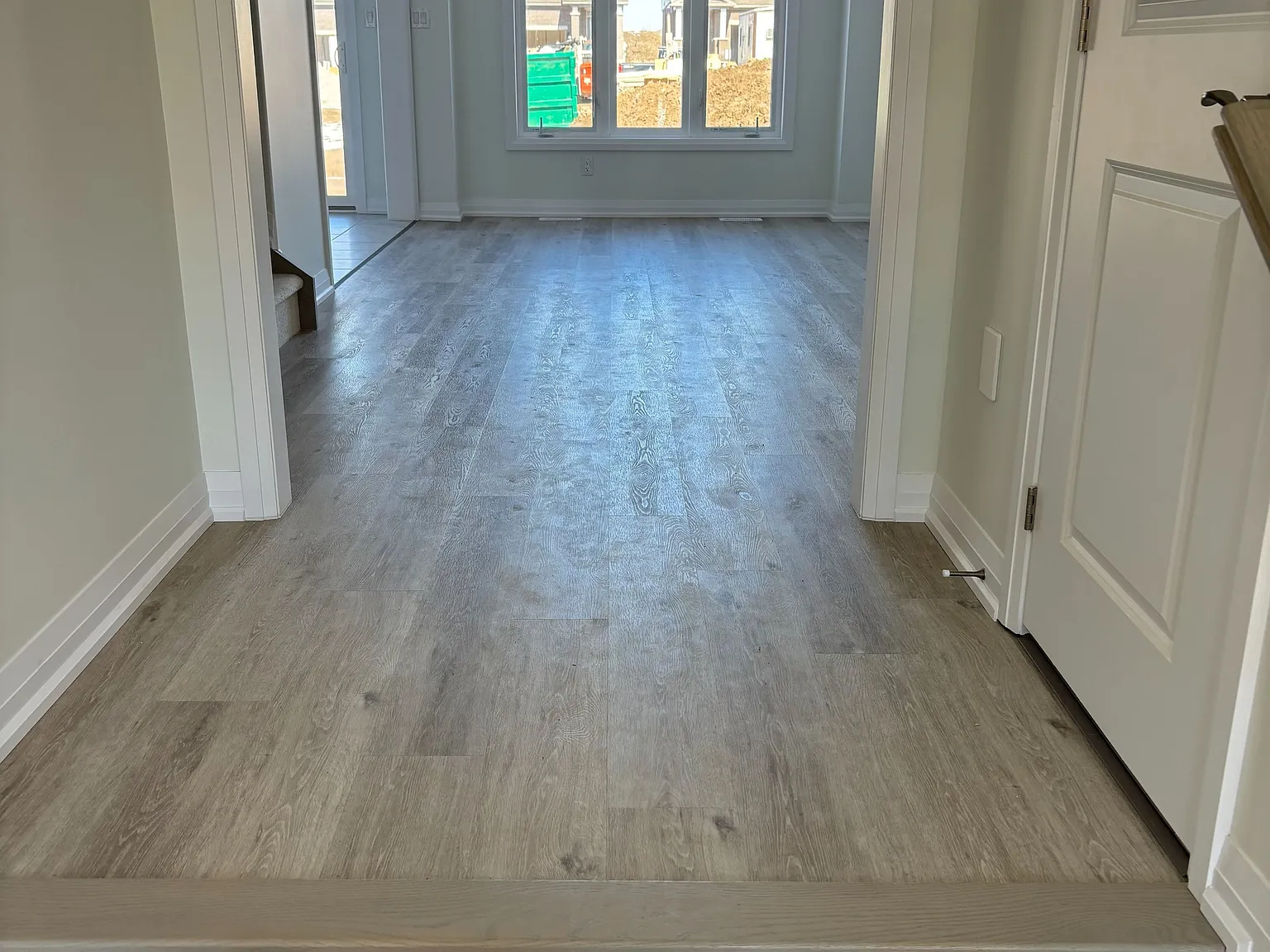 3 bed, $2,550 — Photo 2