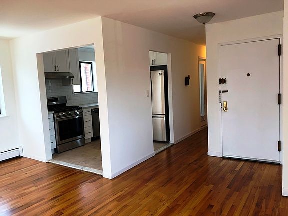 5th image of 42-40 164th St #3