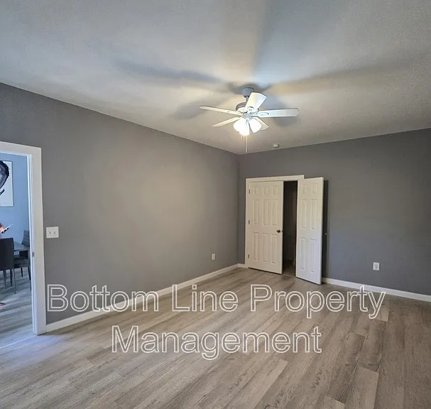 51 Hawthorne St SW — Photo 15