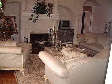 3rd image of 18161 Riverchase Ct