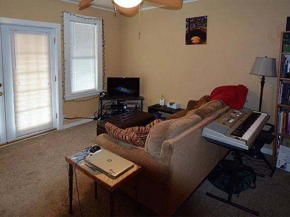 3rd image of 702 1st St
