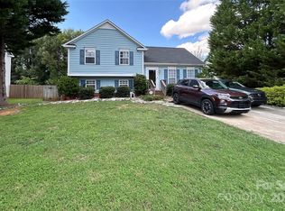 2928 Hosta Dr, Charlotte, NC 28269