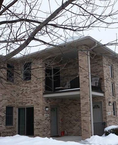 982 Elm Dr.