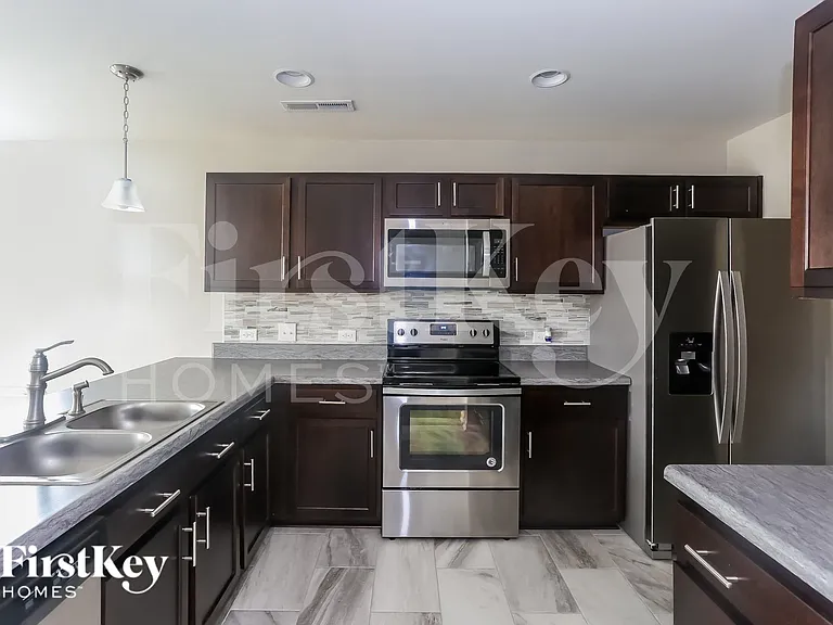 3978 Tersk Dr — Photo 6