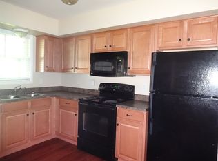 685 Patriot Dr, Lancaster, PA 17601
