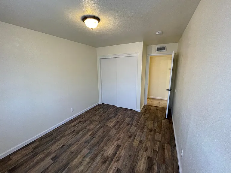 2067 E Shaw Ave #A TO P — Photo 10